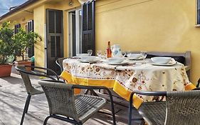Rosy'S House Un Attico A Due Passi Dall'Acquario Parking Free